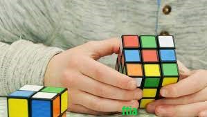 Bermain Rubik yang Memiliki Bermacam Manfaat